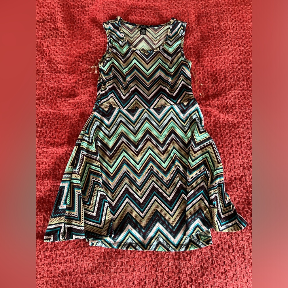 Rue21 Multicolor Chevron Print dress tank top sleeveless mini short fitted flare